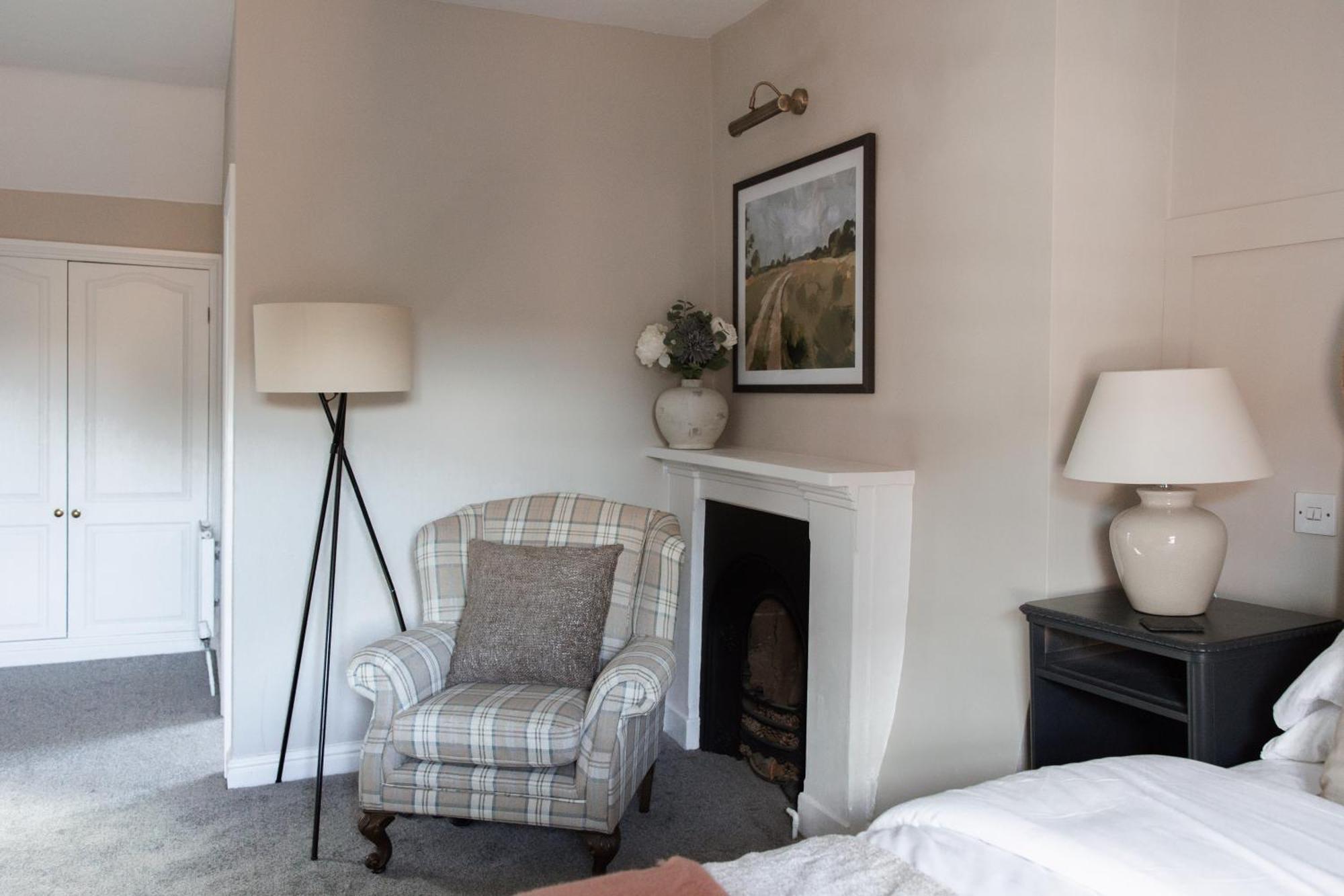 The Raven Hotel At Much Wenlock By Purestay Екстер'єр фото