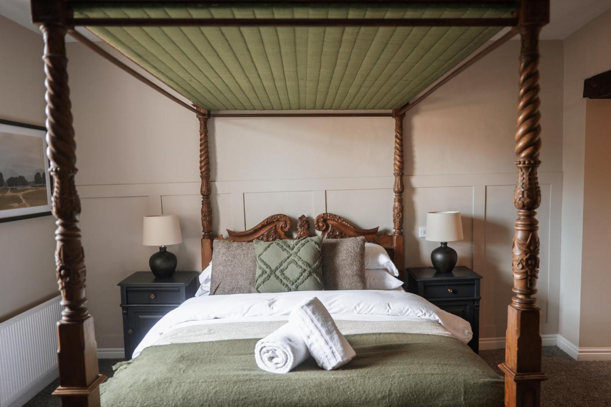 The Raven Hotel At Much Wenlock By Purestay Екстер'єр фото