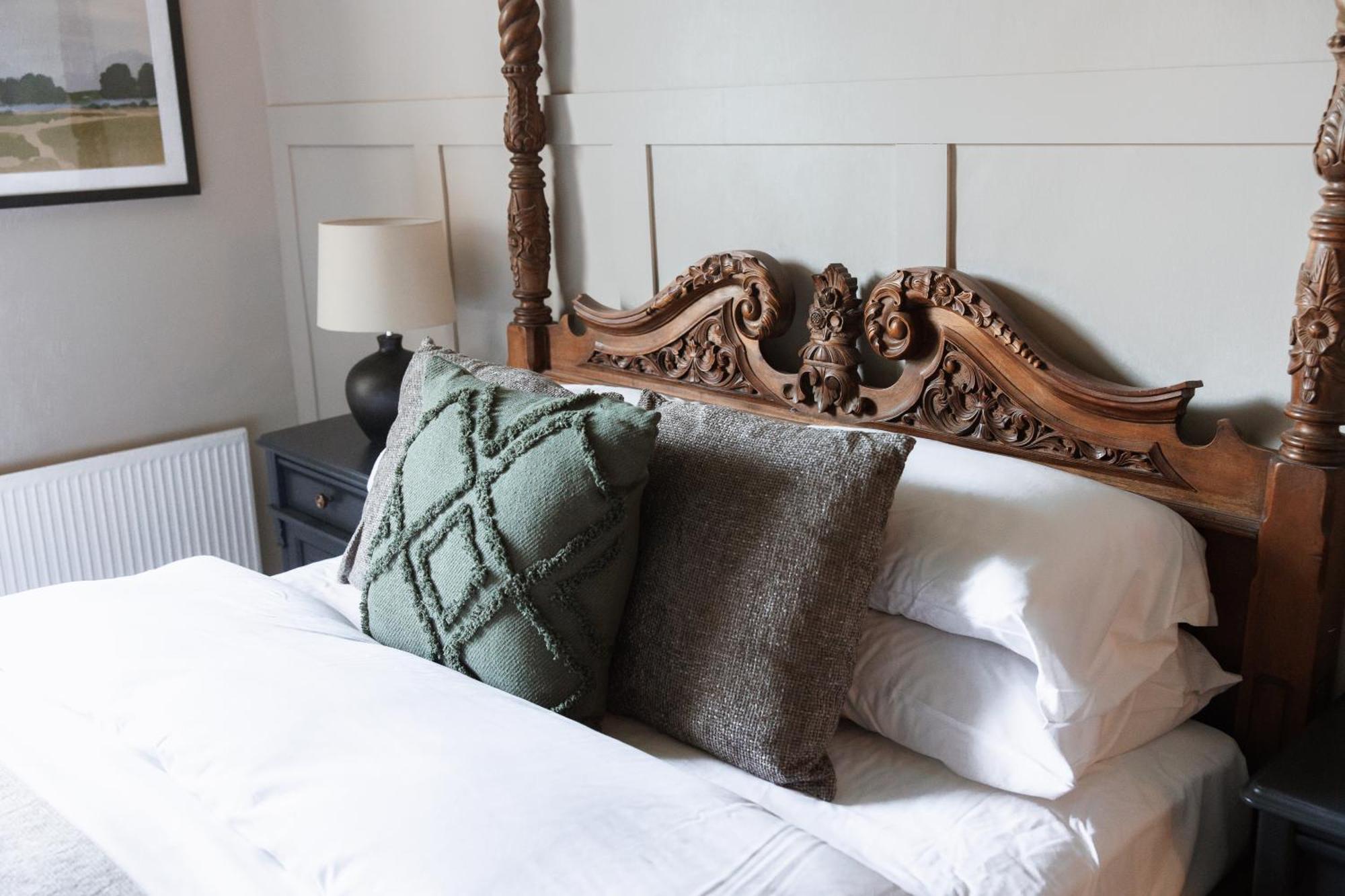 The Raven Hotel At Much Wenlock By Purestay Екстер'єр фото